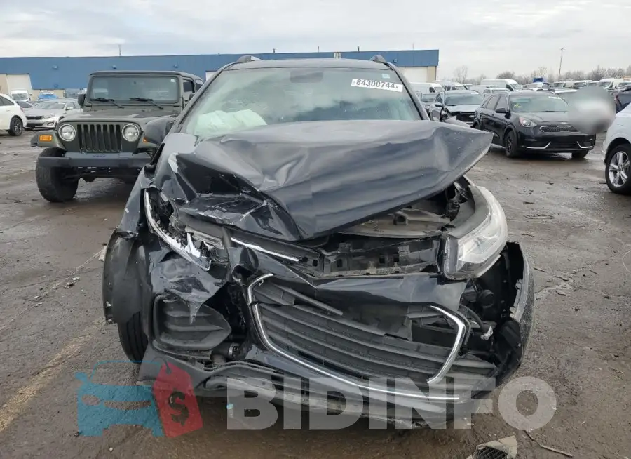 3GNCJLSB6JL256276 Photo# 5
