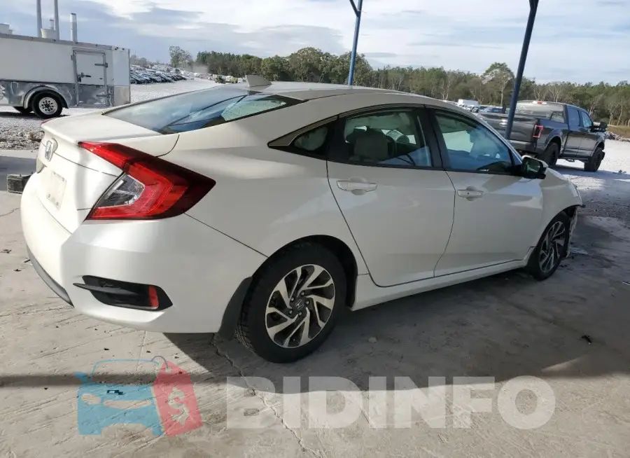 19XFC2F80HE044352 Photo# 3
