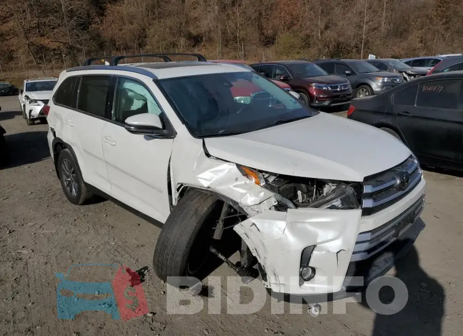 5TDJZRFH2KS721786 Photo# 4