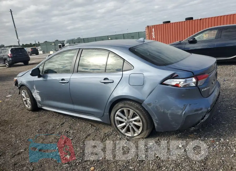 JTDBCMFE5R3045487 Photo# 2