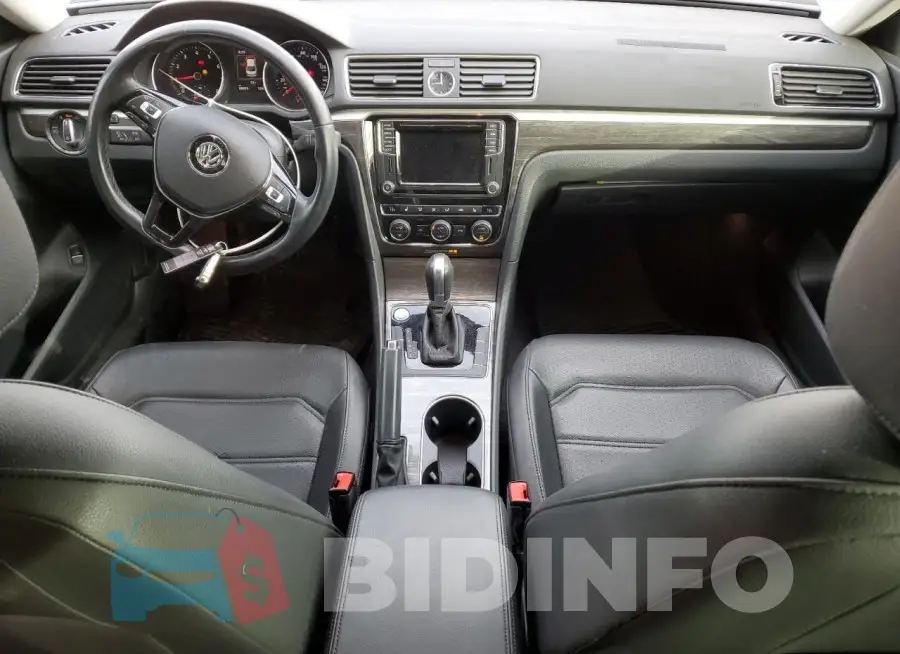1VWGT7A3XHC066182 Photo# 8