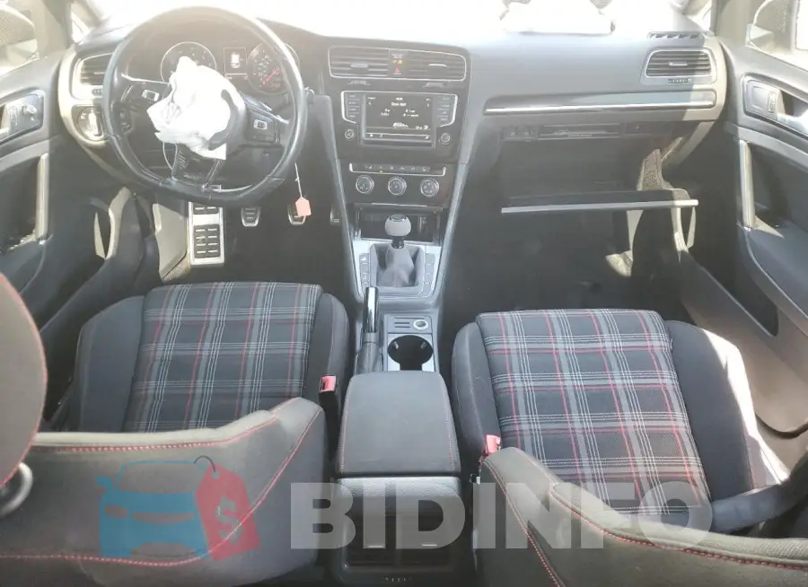 3VW5T7AU7GM047943 Photo# 8
