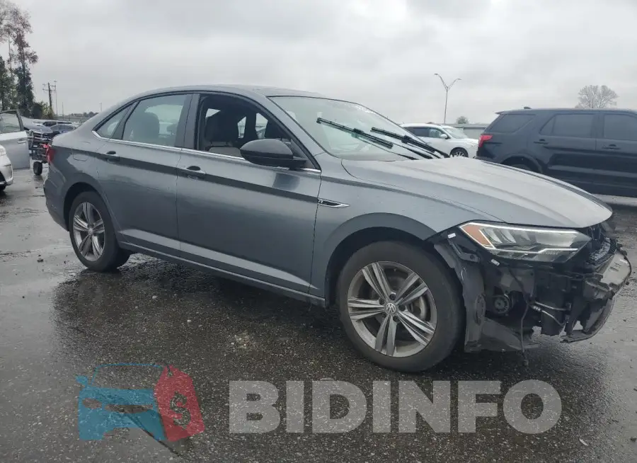 3VWCB7BUXKM209470 Photo# 4