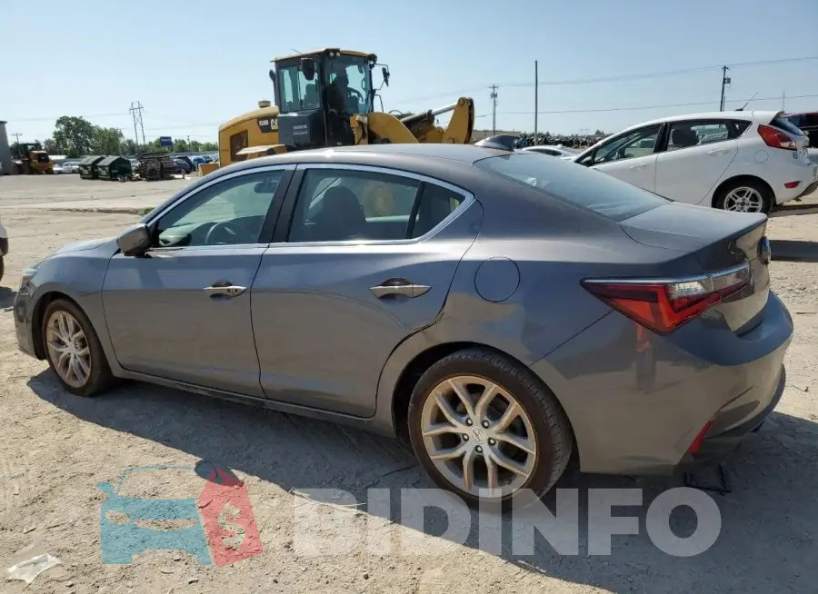 19UDE2F32KA003111 Photo# 2
