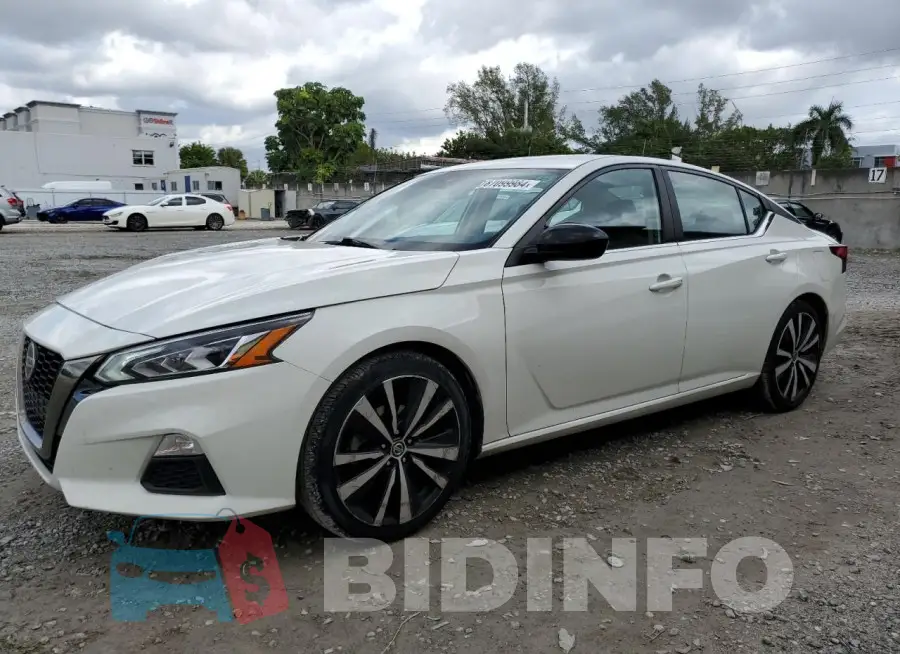 1N4BL4CV5LC225747 Photo# 1