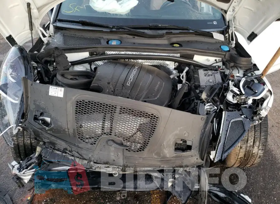 WP1AA2A5XKLB01764 Photo# 12