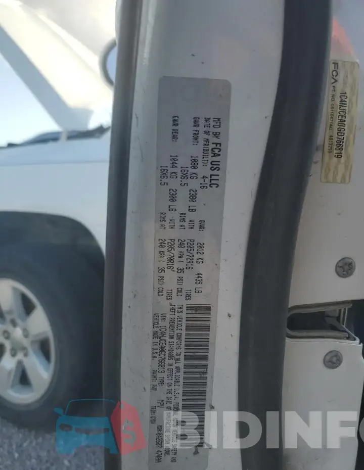 1C4NJCEA0GD766819 Photo# 12