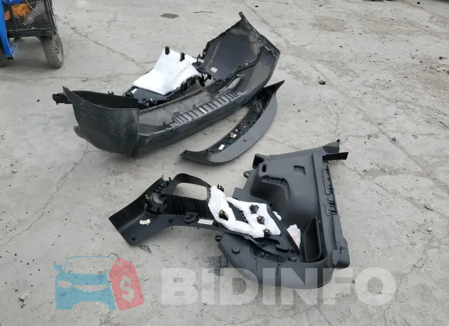 1C4PJLLB4JD590255 Photo# 12