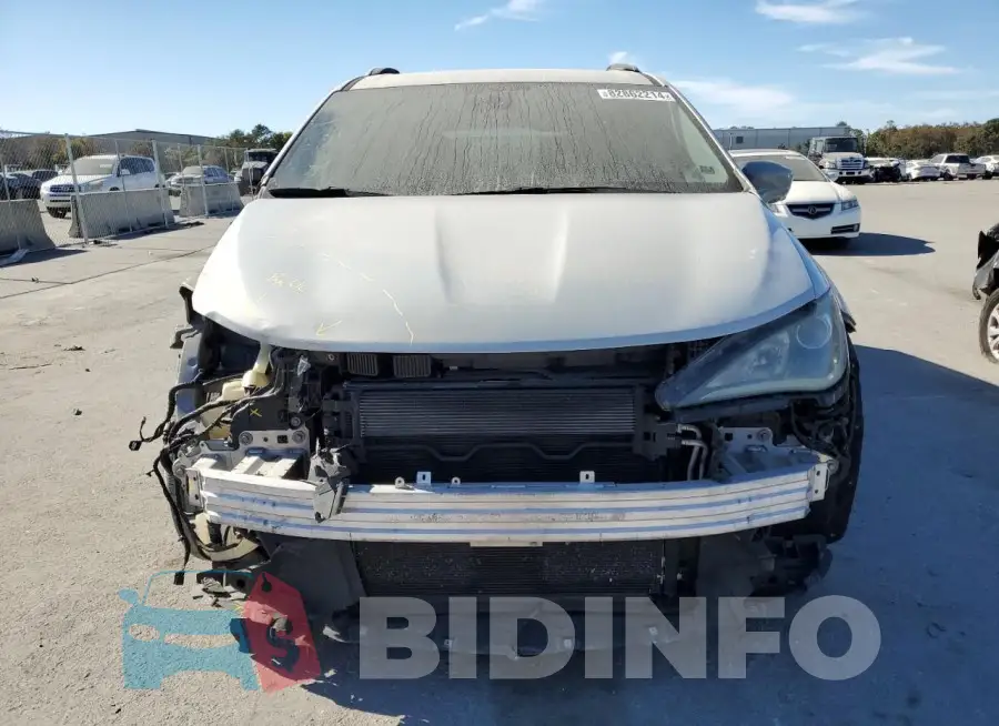 2C4RC1EG6HR708586 Photo# 5