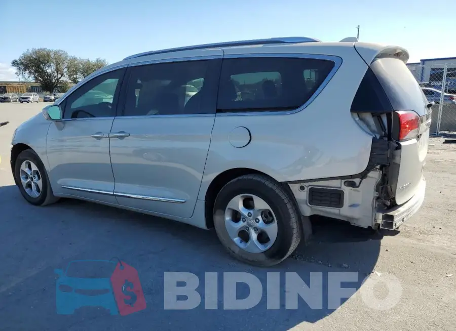 2C4RC1EG6HR708586 Photo# 2