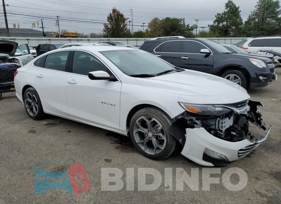 1G1ZD5ST8PF211253 Photo# 4