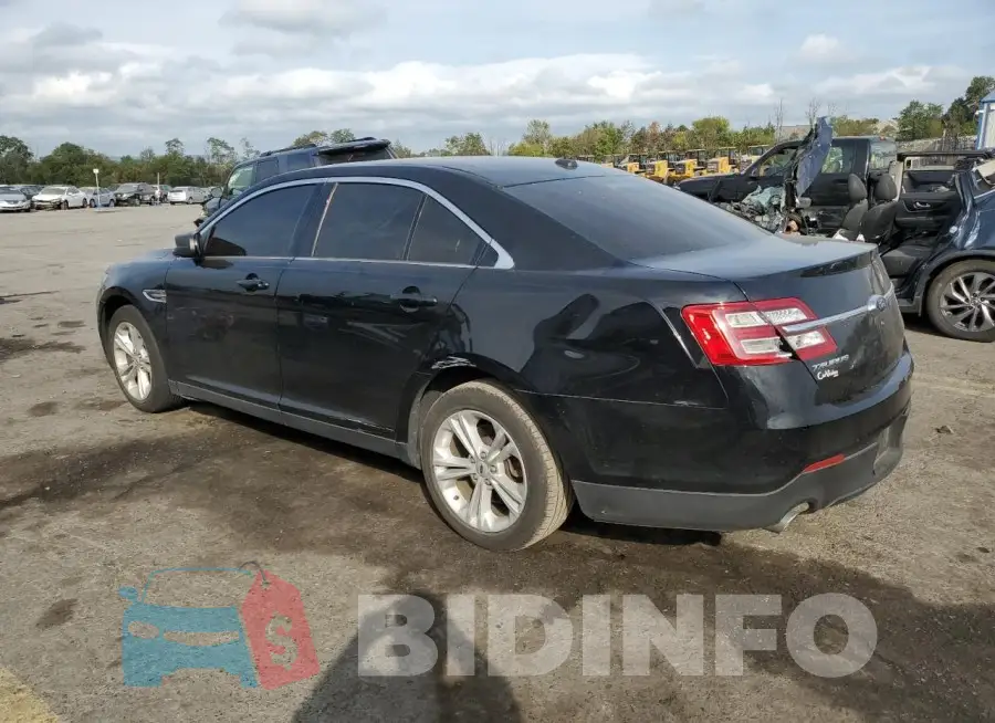 1FAHP2D82JG129592 Photo# 2