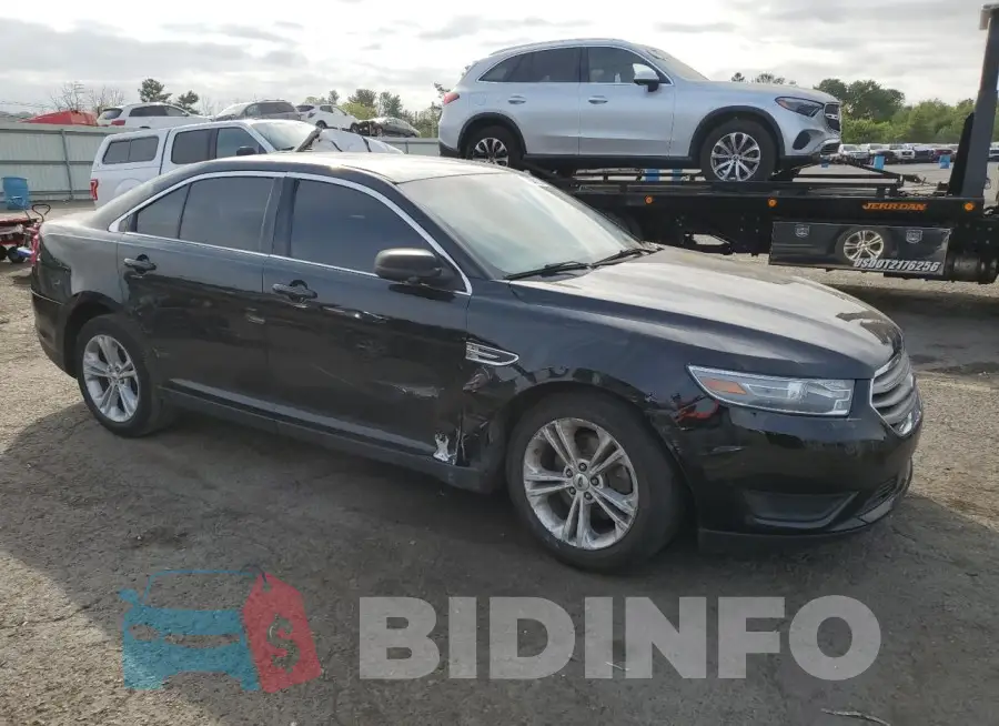 1FAHP2D82JG129592 Photo# 4