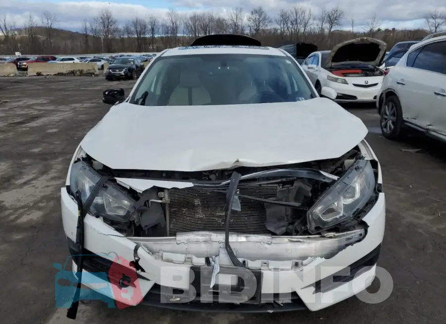 19XFC2F72HE203248 Photo# 5