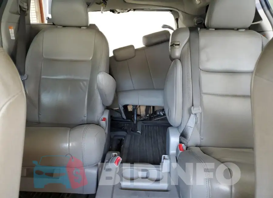 5TDYZ3DC2JS941172 Photo# 10