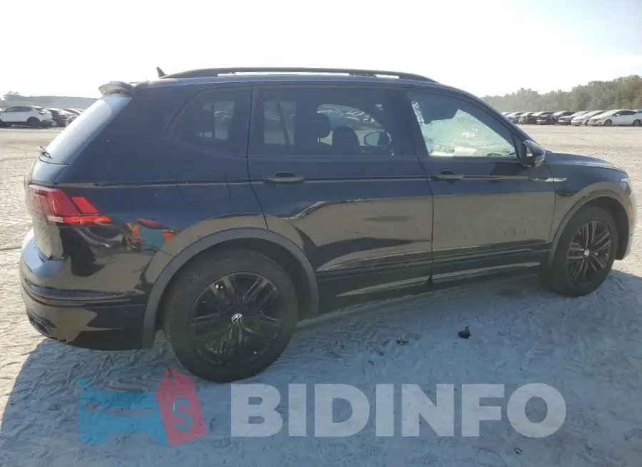 3VVCB7AX7NM047415 Photo# 3