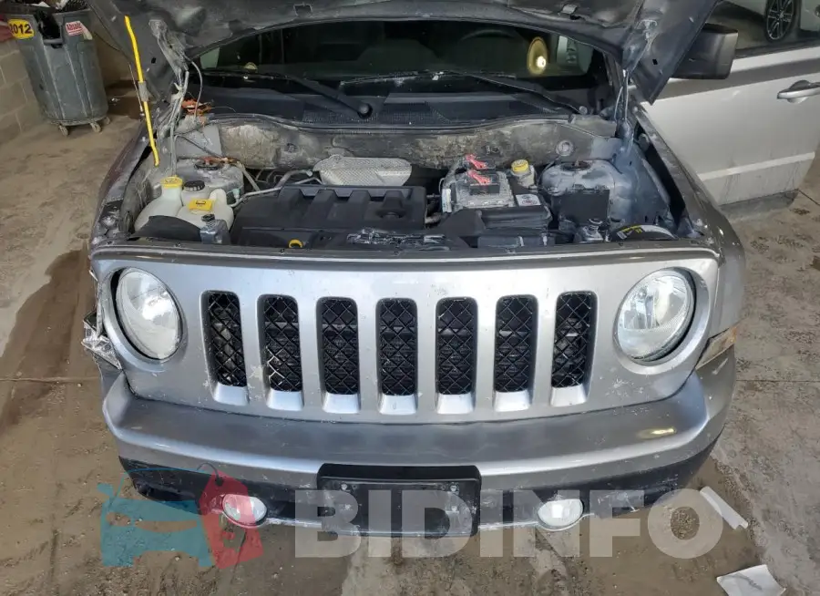1C4NJRFB4HD210735 Photo# 12