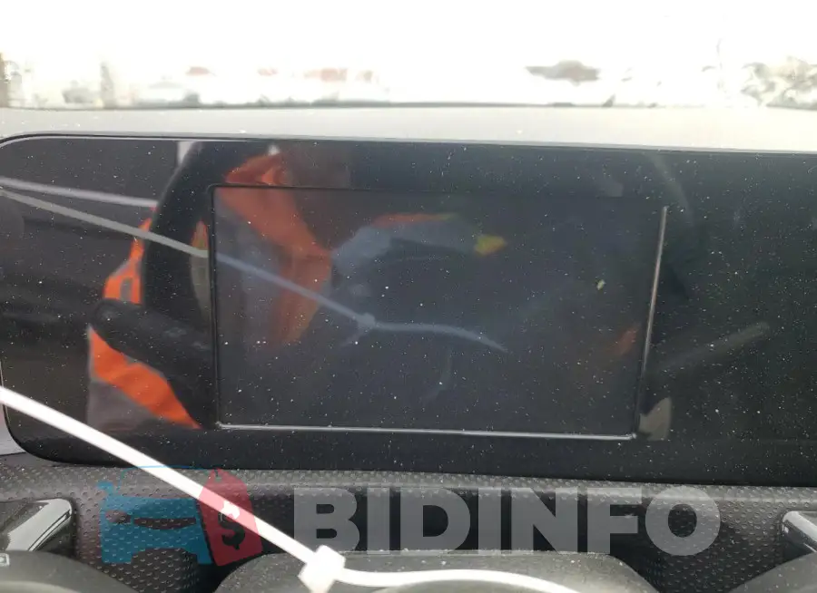WDD3G4EB6KW026473 Photo# 9