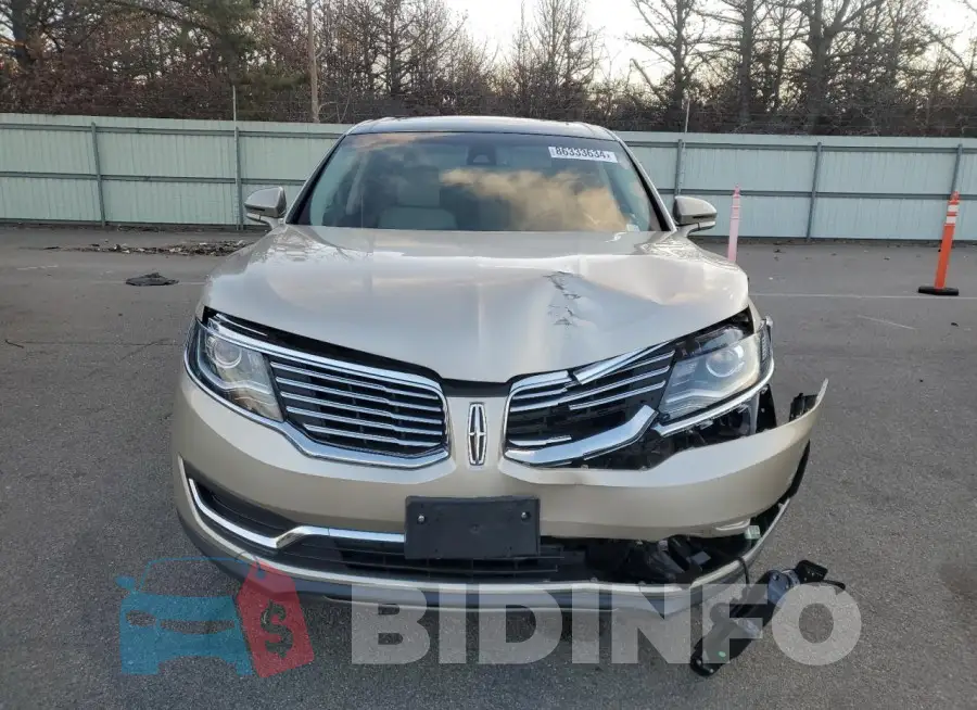 2LMPJ8LR3HBL45425 Photo# 5