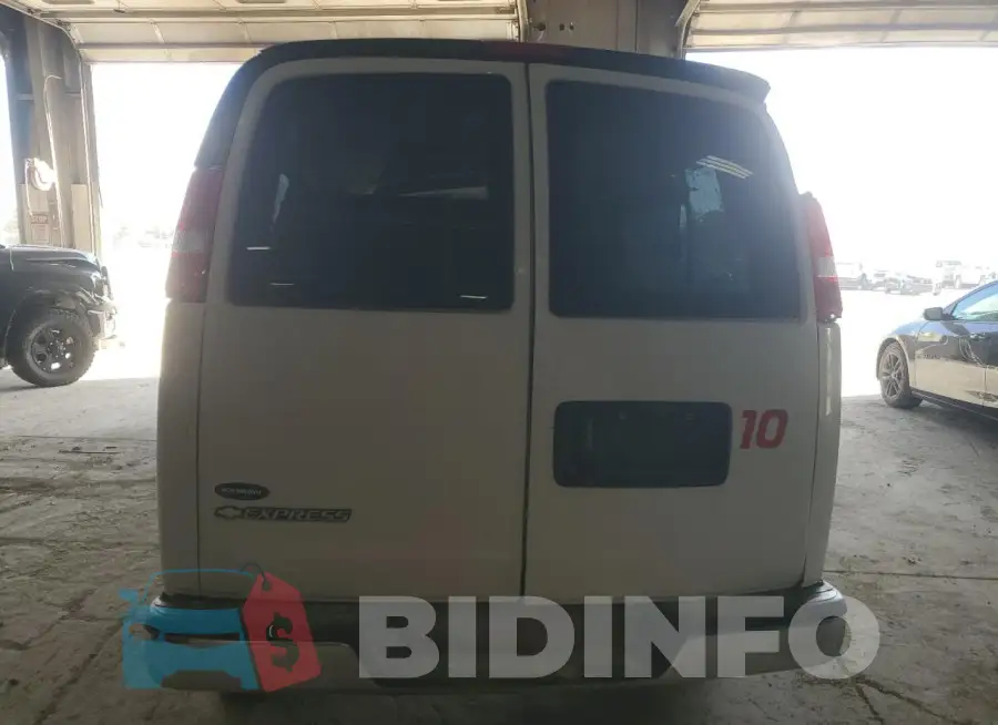 1GAZGNF71M1231583 Photo# 6