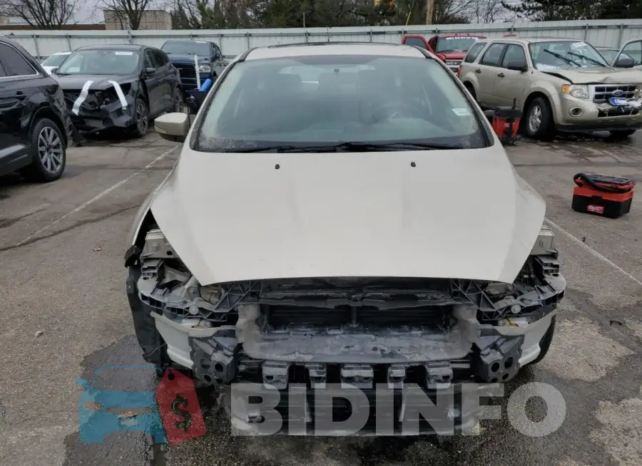 1FADP3M21HL311513 Photo# 5