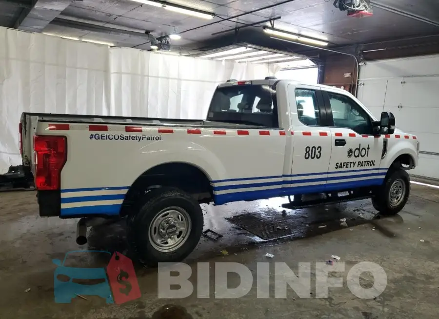 1FT7X2B69NEF34082 Photo# 3