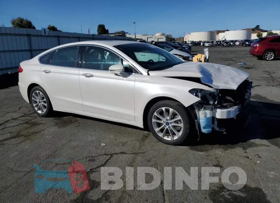 3FA6P0SU2LR127610 Photo# 4