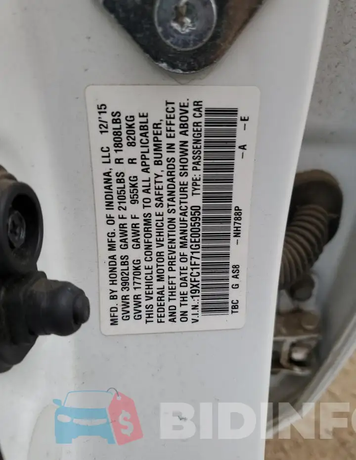19XFC1F71GE005950 Photo# 12