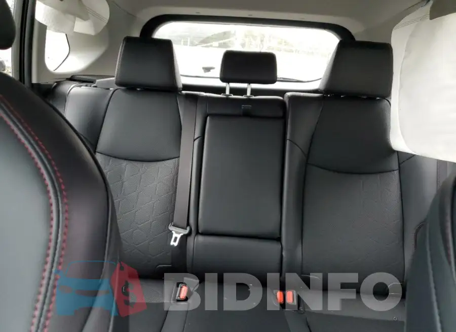 2T3S1RFV4PW402770 Photo# 10