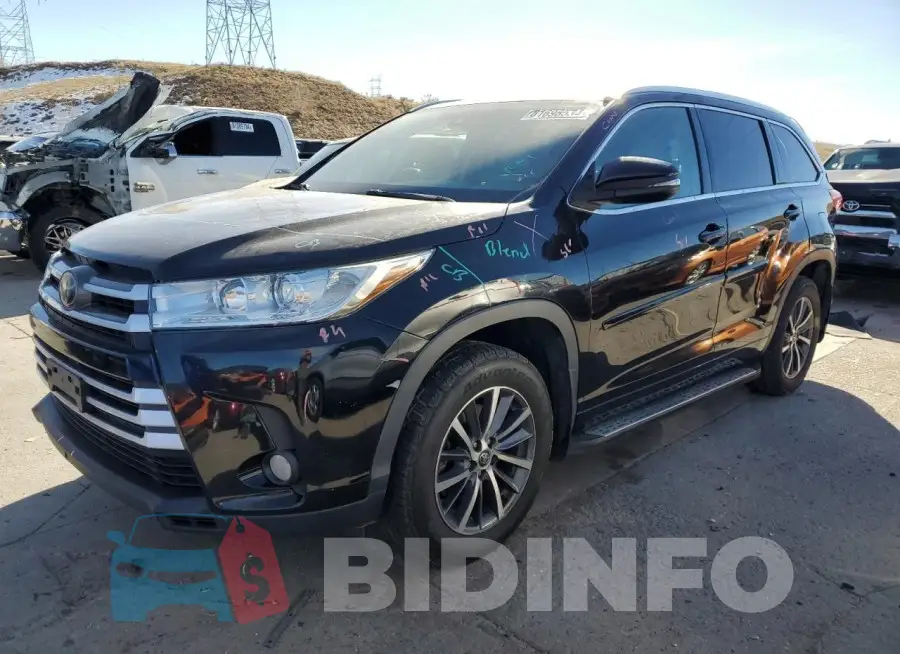 5TDJZRFH7JS495940 Photo# 1