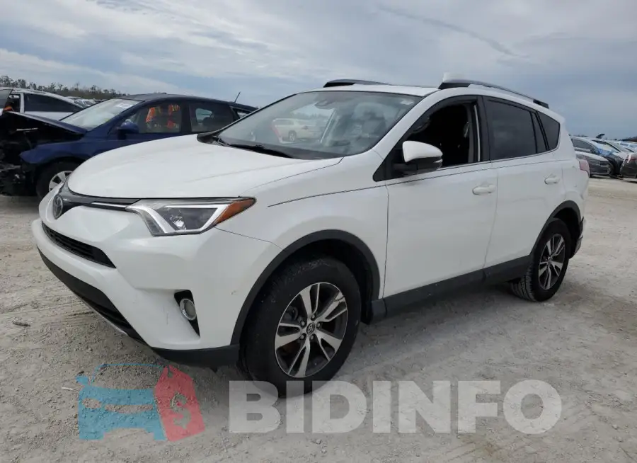 JTMWFREV6HJ138424 Photo# 1