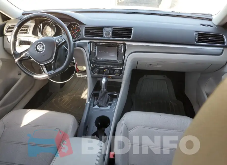 1VWDT7A37HC068457 Photo# 8