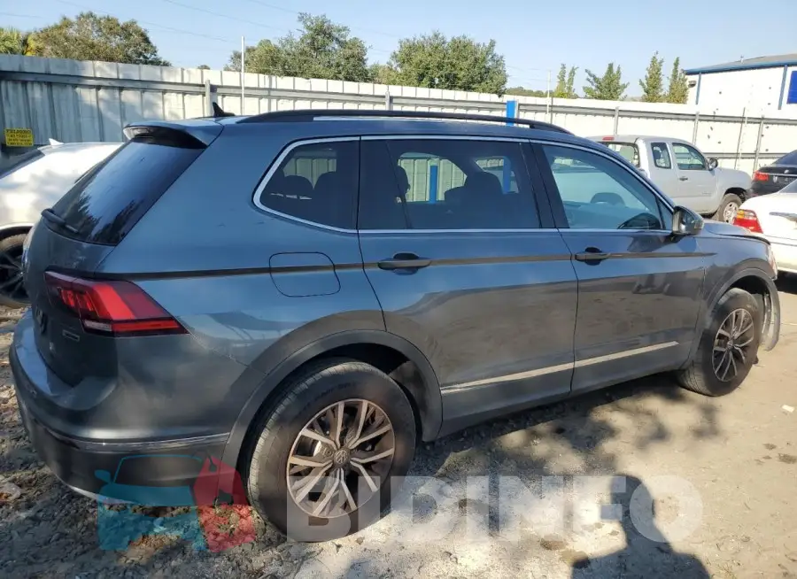 3VV2B7AXXLM032786 Photo# 3