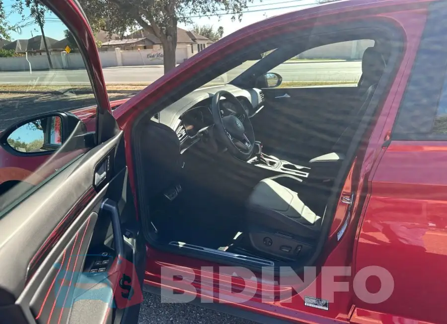 3VW2T7BU5RM044656 Photo# 9