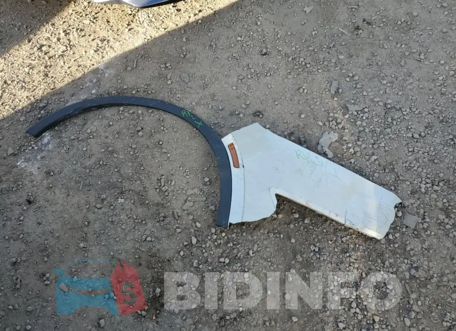 2LMPJ8LR0JBL11531 Photo# 12