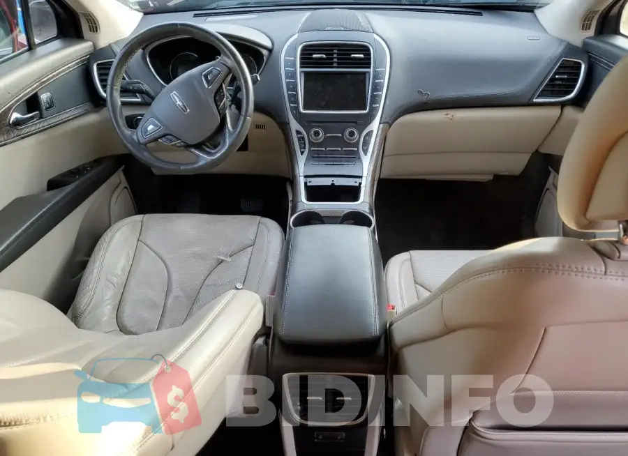2LMTJ8LP7GBL38201 Photo# 8