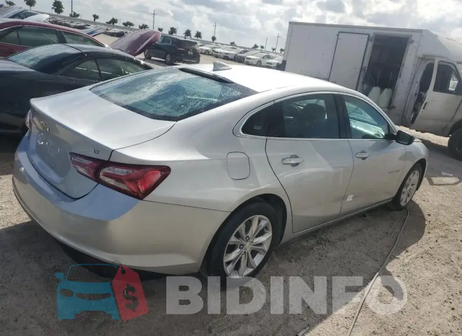 1G1ZD5ST2NF110531 Photo# 3