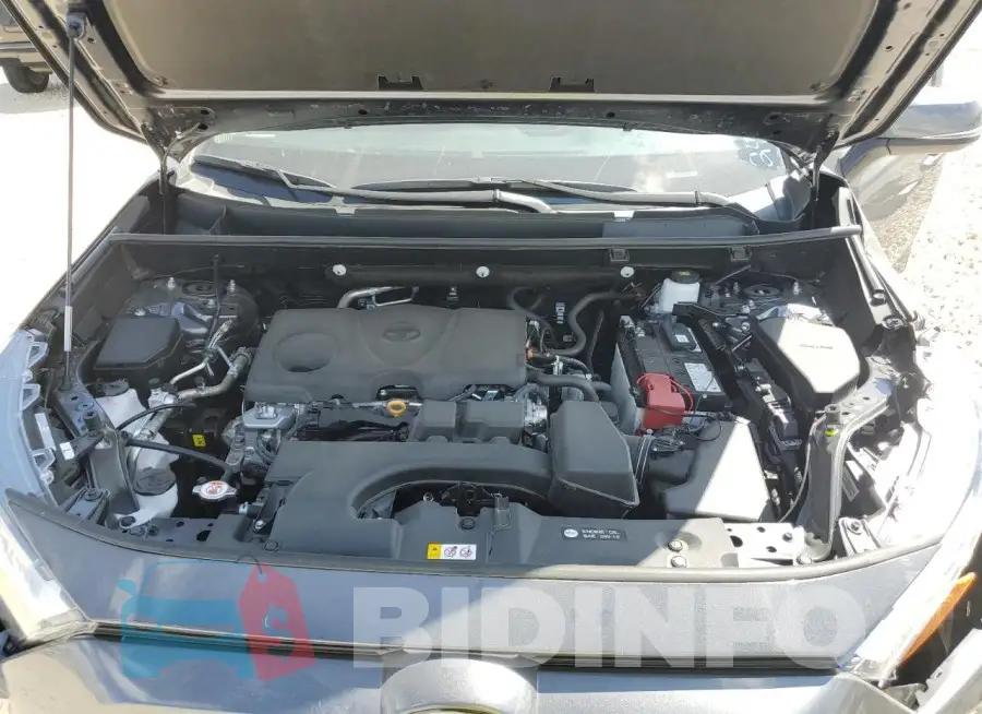 2T3A1RFV4RC467537 Photo# 12