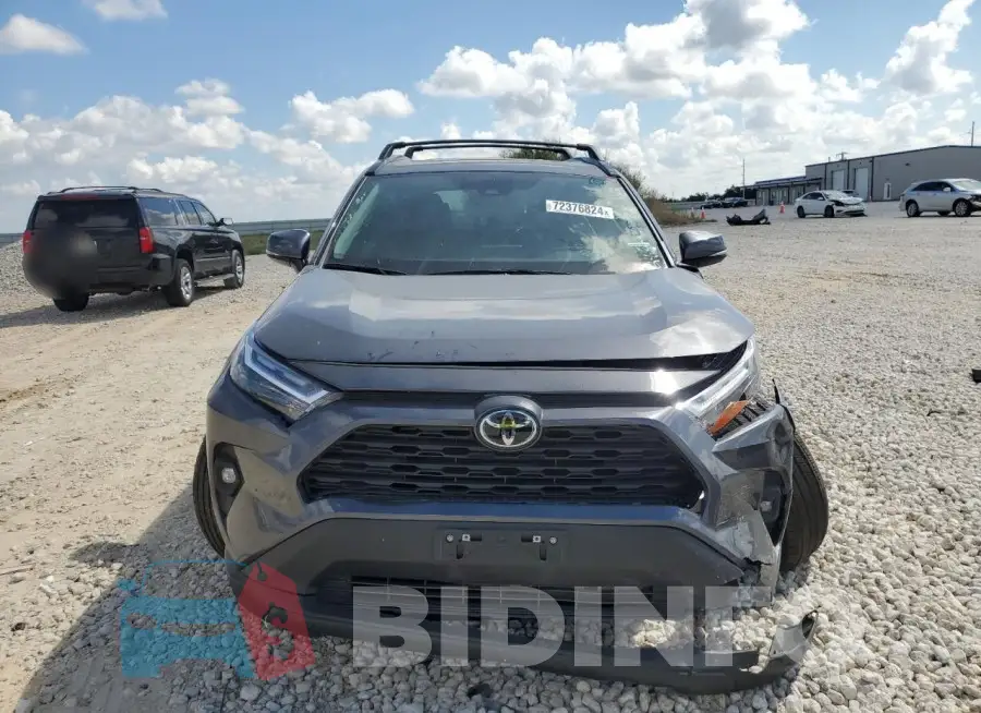 2T3A1RFV4RC467537 Photo# 5