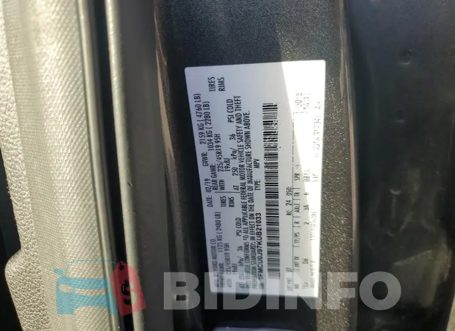 1FMCU0J97KUB21033 Photo# 13
