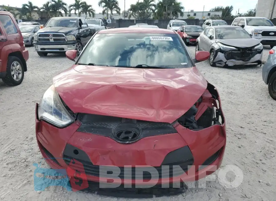 KMHTC6AD8GU299566 Photo# 5