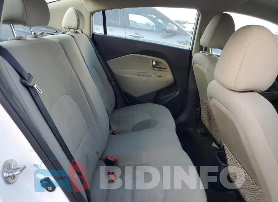KNADM4A35G6604945 Photo# 10