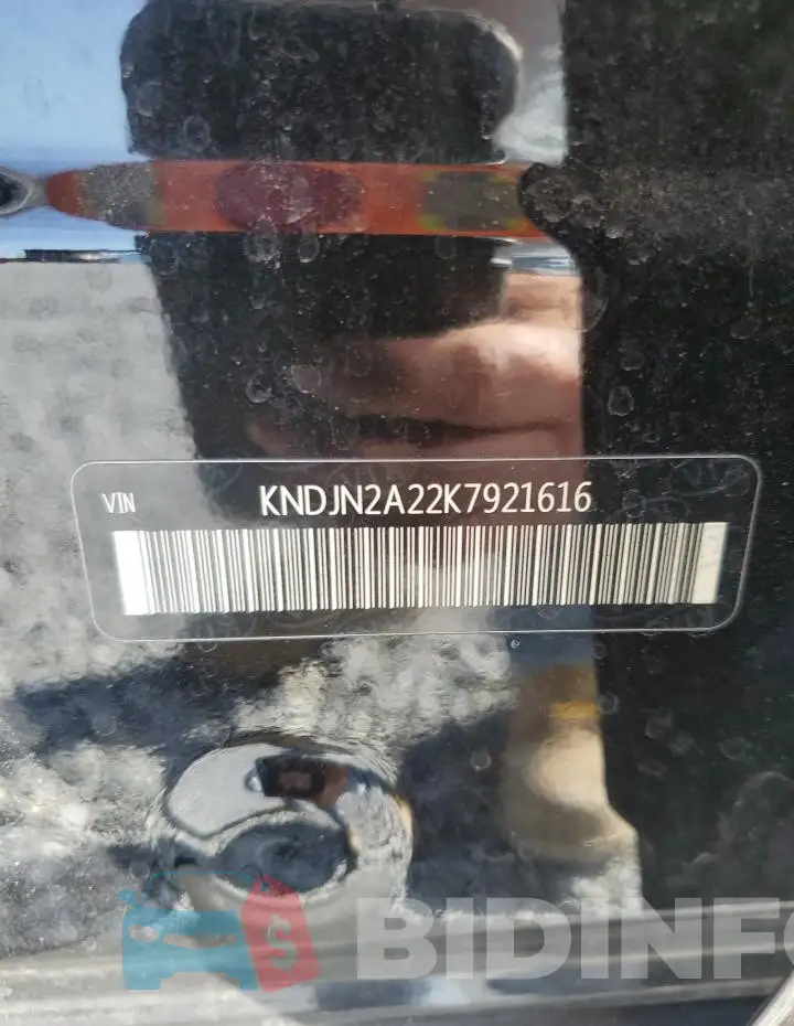 KNDJN2A22K7921616 Photo# 14