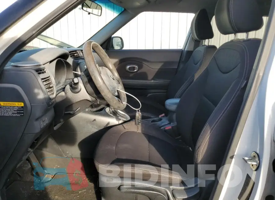 KNDJN2A26G7857099 Photo# 7