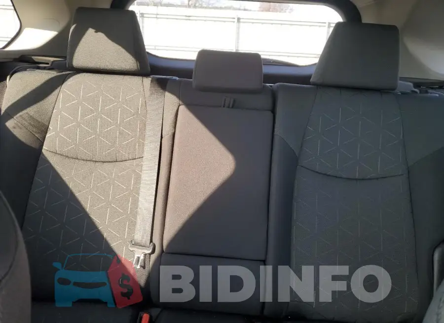 2T3P1RFV3MC194044 Photo# 10