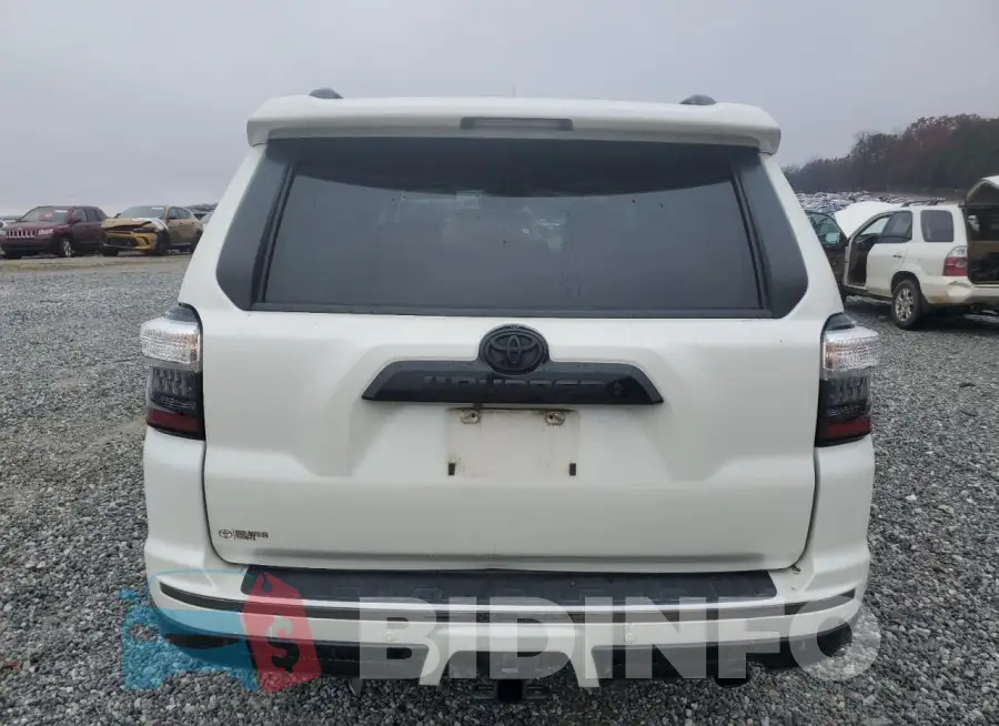 JTEBU5JR5L5768941 Photo# 6