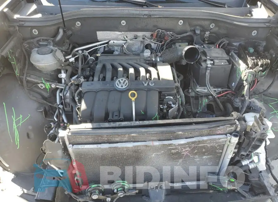 1V2MR2CA4KC587049 Photo# 12