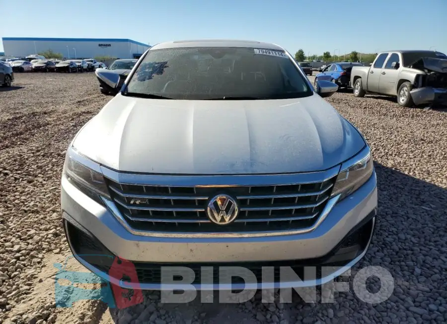 1VWMA7A33LC026821 Photo# 5