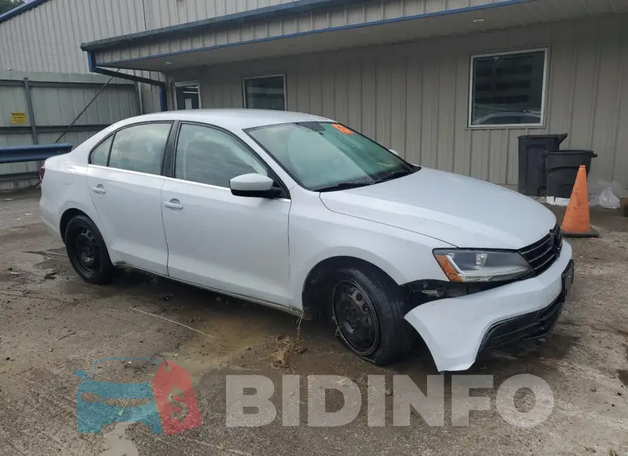 3VW167AJ0HM323201 Photo# 4