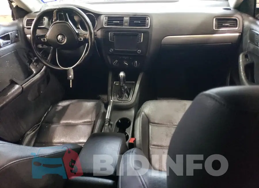 3VWDB7AJ8HM201887 Photo# 8